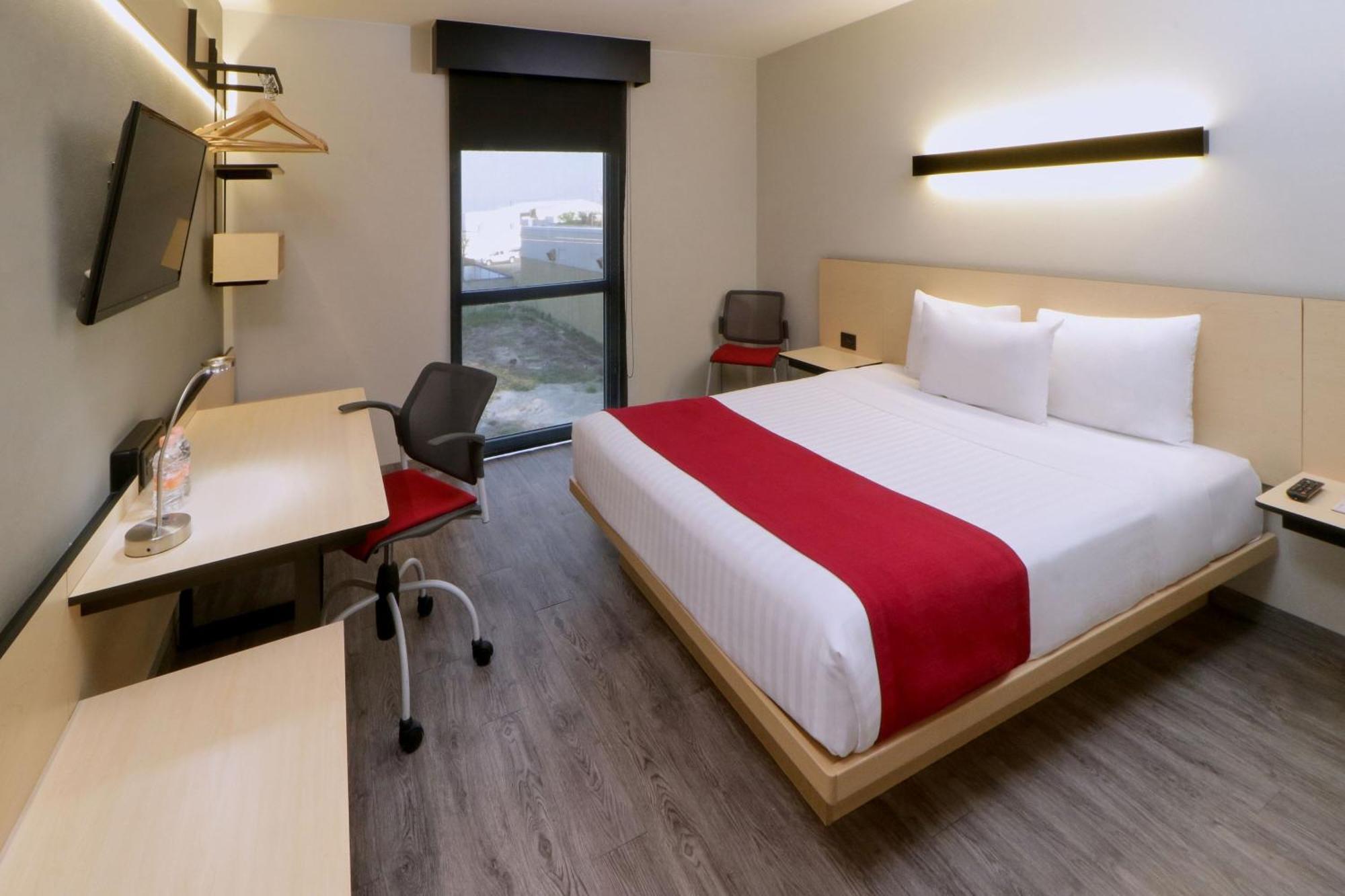 ซิตี้ เอ็กซ์เพรส ปิเอดราส เนกราส Hotel ภายนอก รูปภาพ