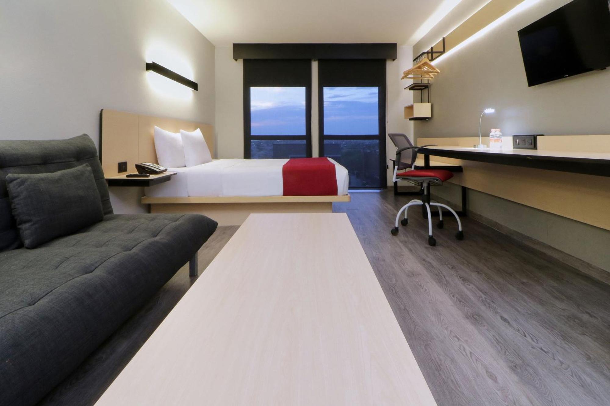 ซิตี้ เอ็กซ์เพรส ปิเอดราส เนกราส Hotel ภายนอก รูปภาพ
