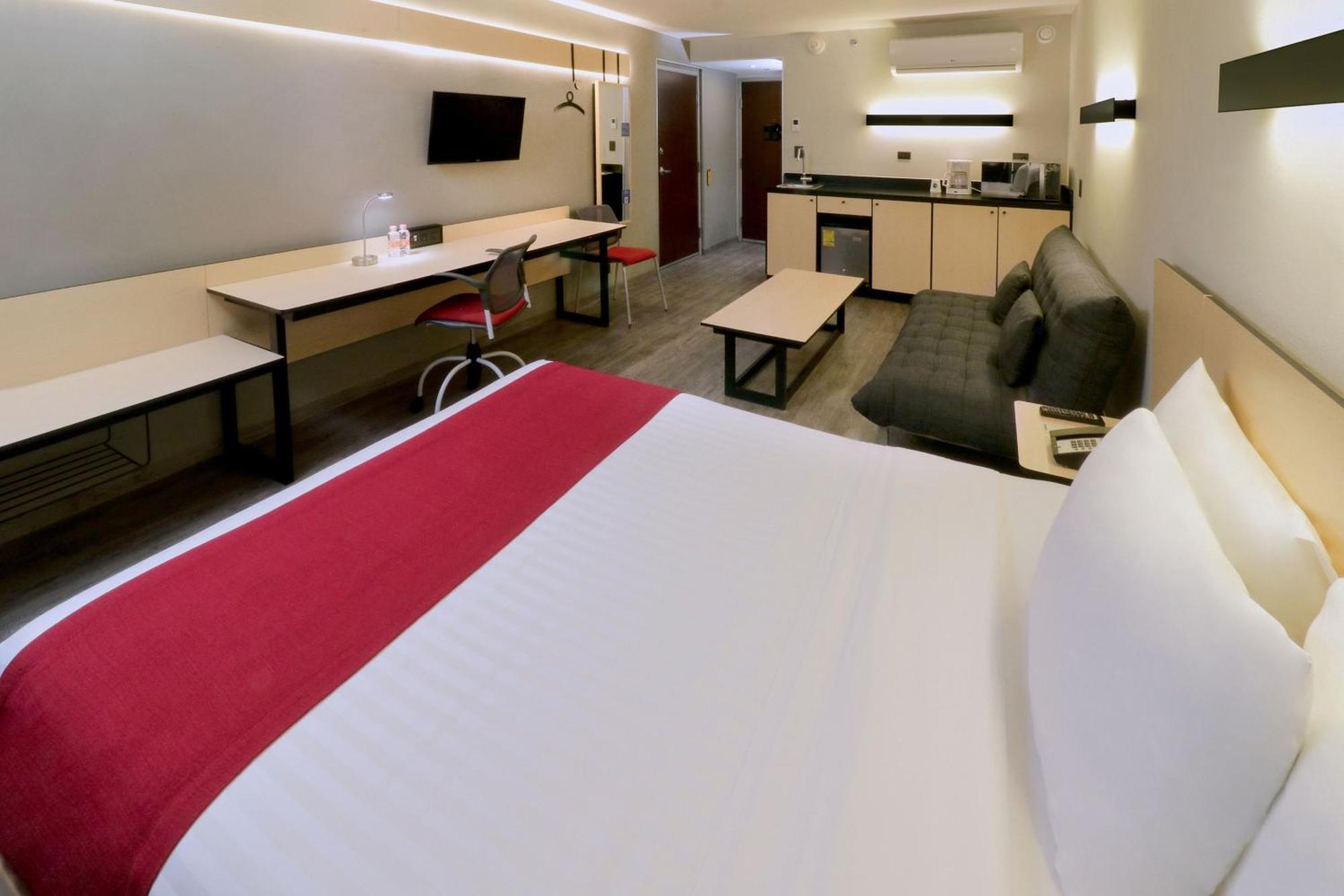 ซิตี้ เอ็กซ์เพรส ปิเอดราส เนกราส Hotel ภายนอก รูปภาพ